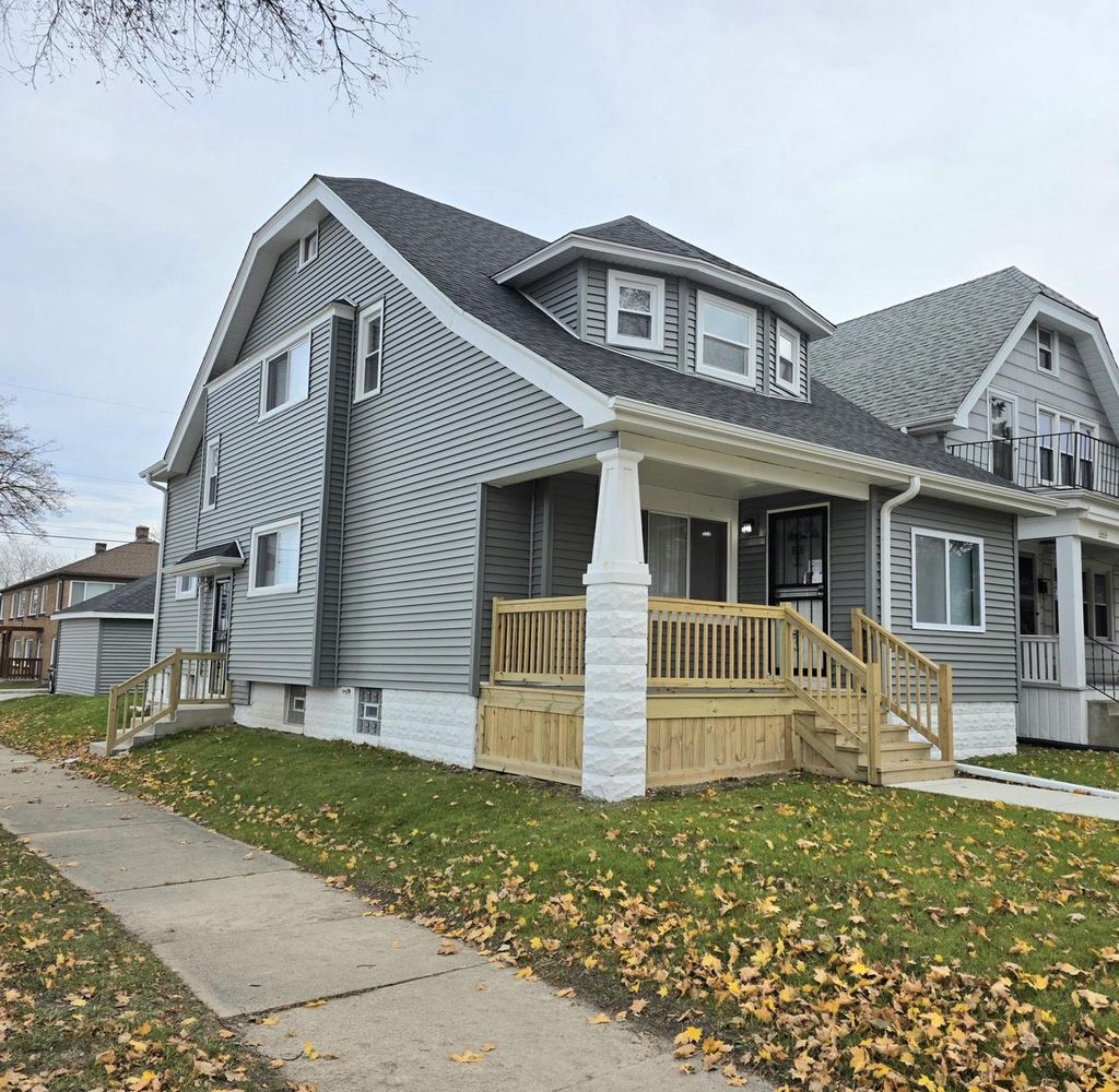 Photo of 4668 N 28th STREET, Milwaukee, WI 53209 (MLS # 1943916)