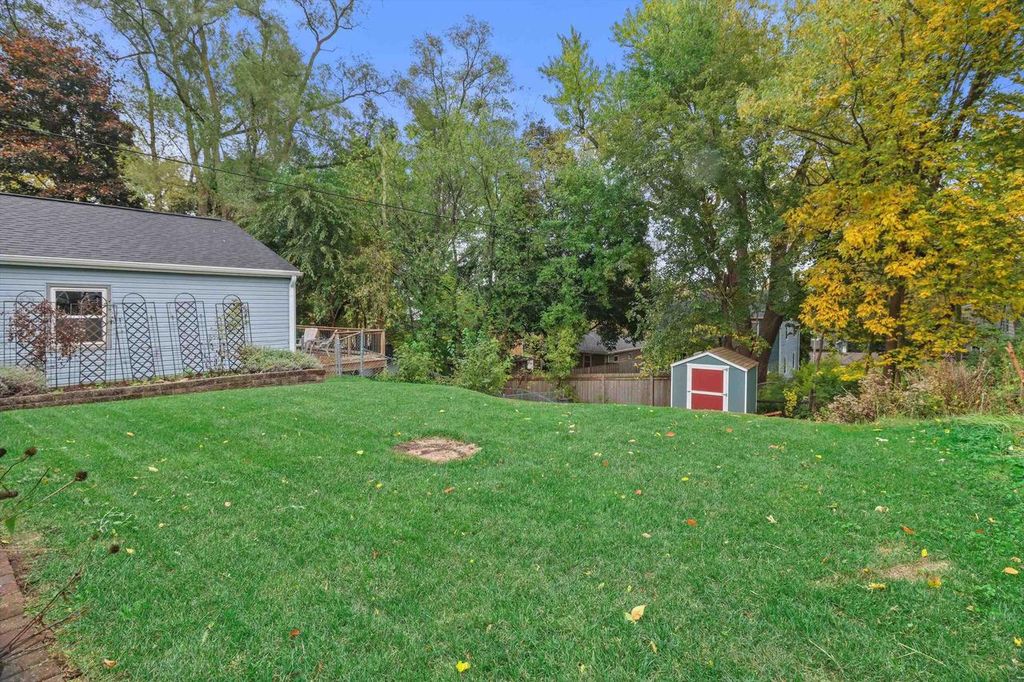 Photo of 1937 Northwestern AVENUE, Madison, WI 53704 (MLS # 2011334)