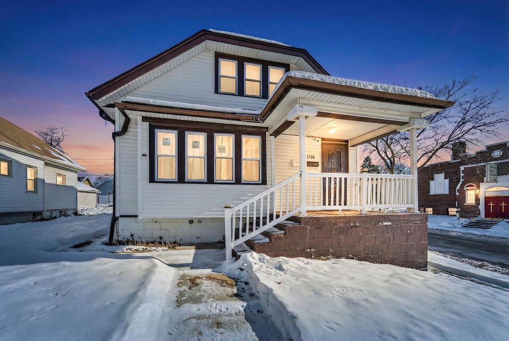 Photo of 3700 N 14th STREET, Milwaukee, WI 53206 (MLS # 1945761)