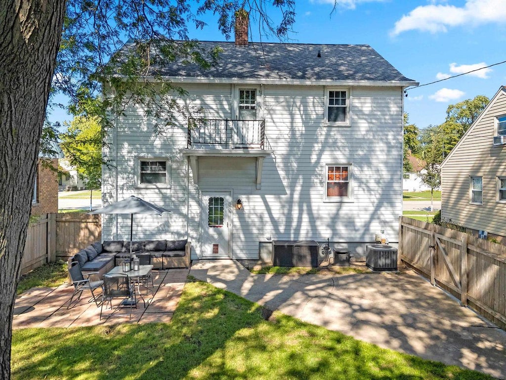 Photo of 1109 12th AVENUE, Green Bay, WI 54304 (MLS # 50332787)