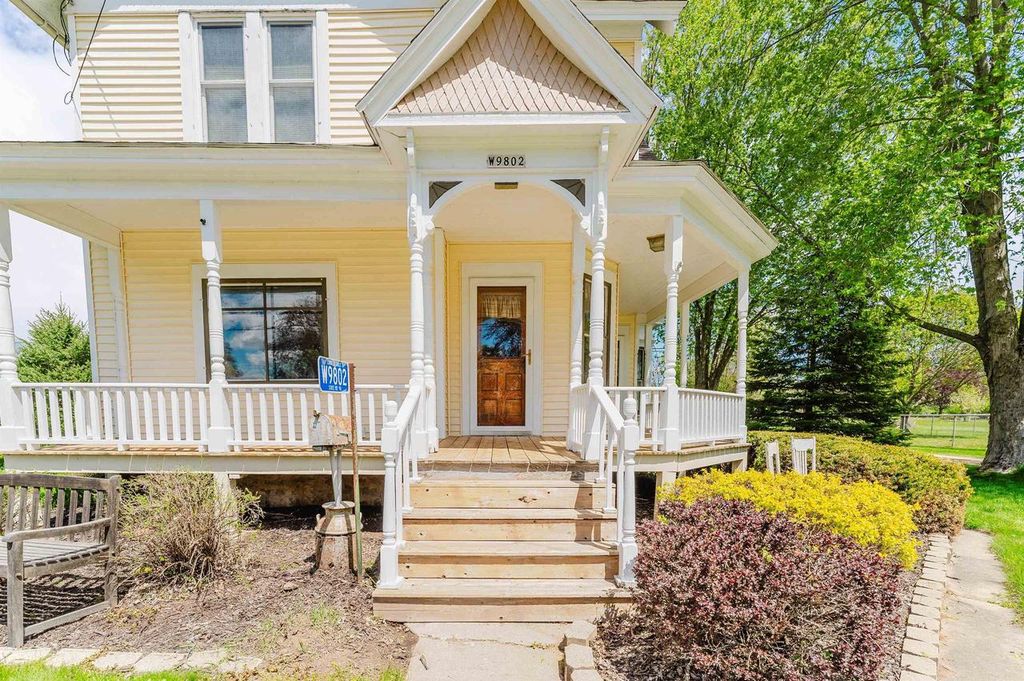 Photo of W9802 State Road 96, Dale, WI 54931 (MLS # 50325799)