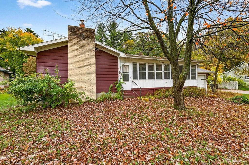 Photo of 633 S Cambridge STREET, Wautoma, WI 54982 (MLS # 50316845)