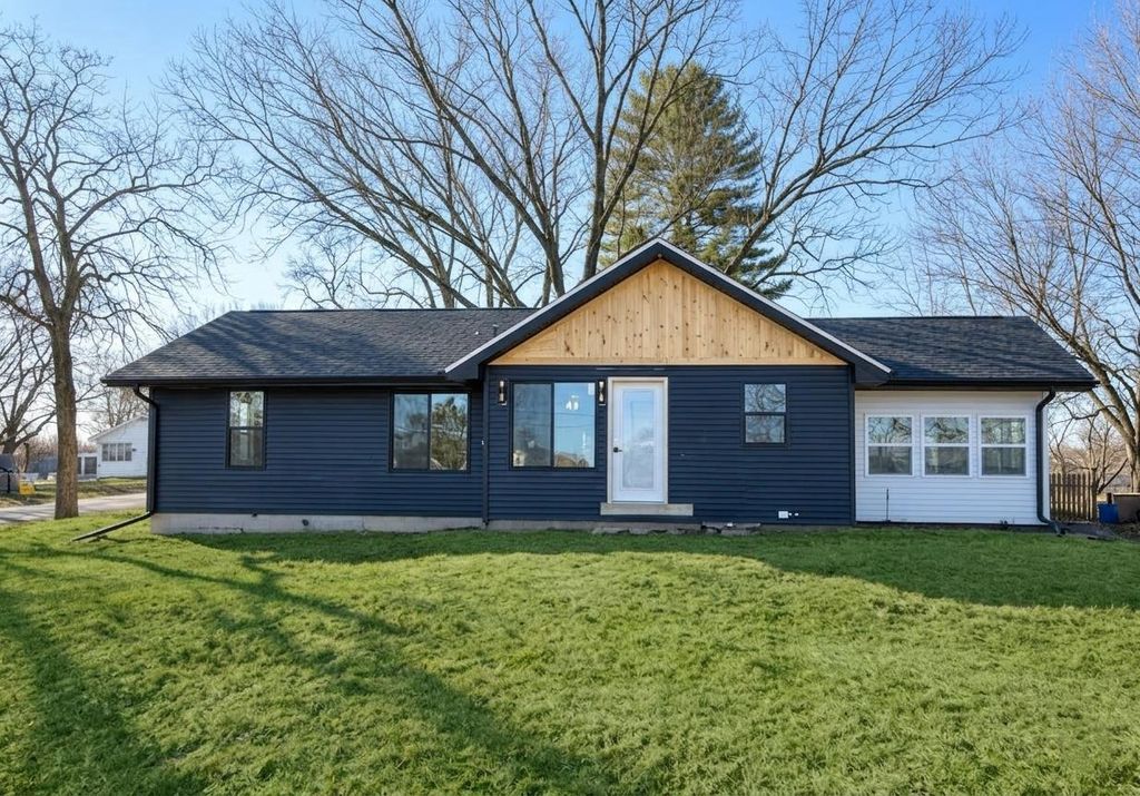 Photo of 3101 Shadyside DRIVE, Stoughton, WI 53589 (MLS # 2020049)