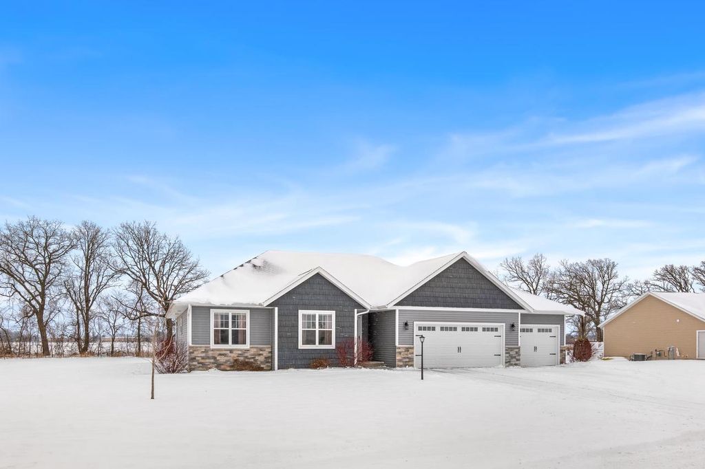Photo of 4390 Moreland ROAD, Plover, WI 54467 (MLS # 22505701)