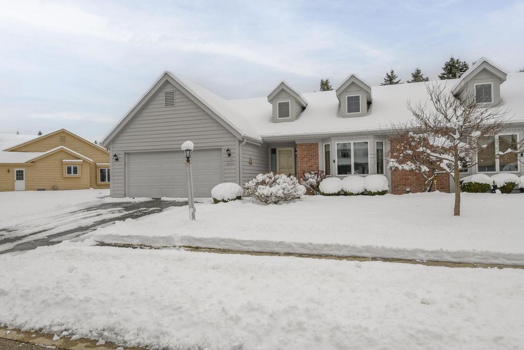 Photo of W180N9890 Riversbend CIRCLE WEST CIRCLE W, Germantown, WI 53022 (MLS # 1943699)
