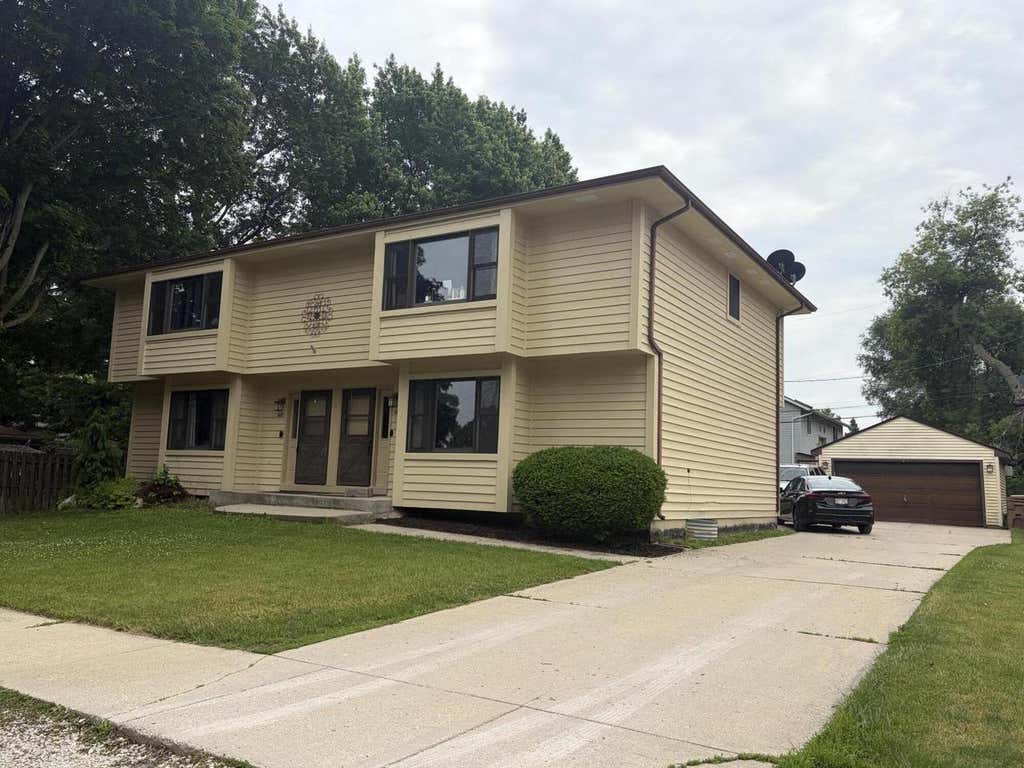 Photo of 4521 73rd STREET, Kenosha, WI 53142 (MLS # 1967270)