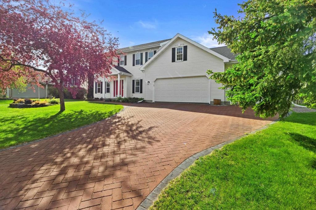 Photo of 7105 Maple Point DRIVE, Madison, WI 53719 (MLS # 2023558)
