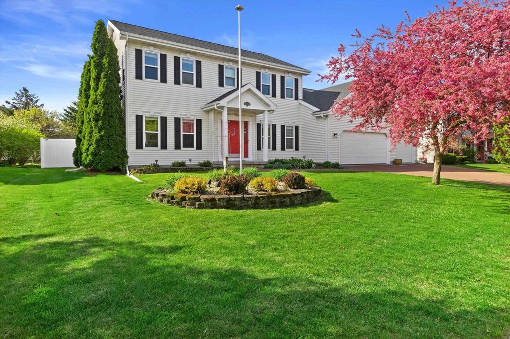 Photo of 7105 Maple Point DRIVE, Madison, WI 53719 (MLS # 2023558)