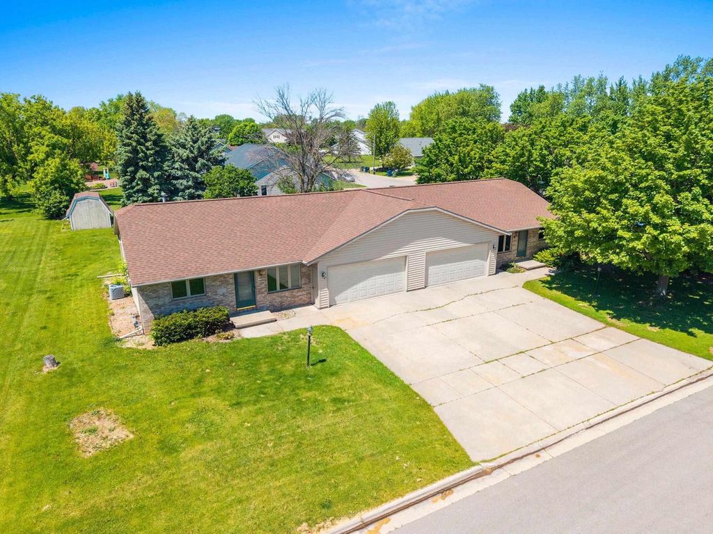 Photo of 350 Sharla STREET, Wrightstown, WI 54180 (MLS # 50326458)