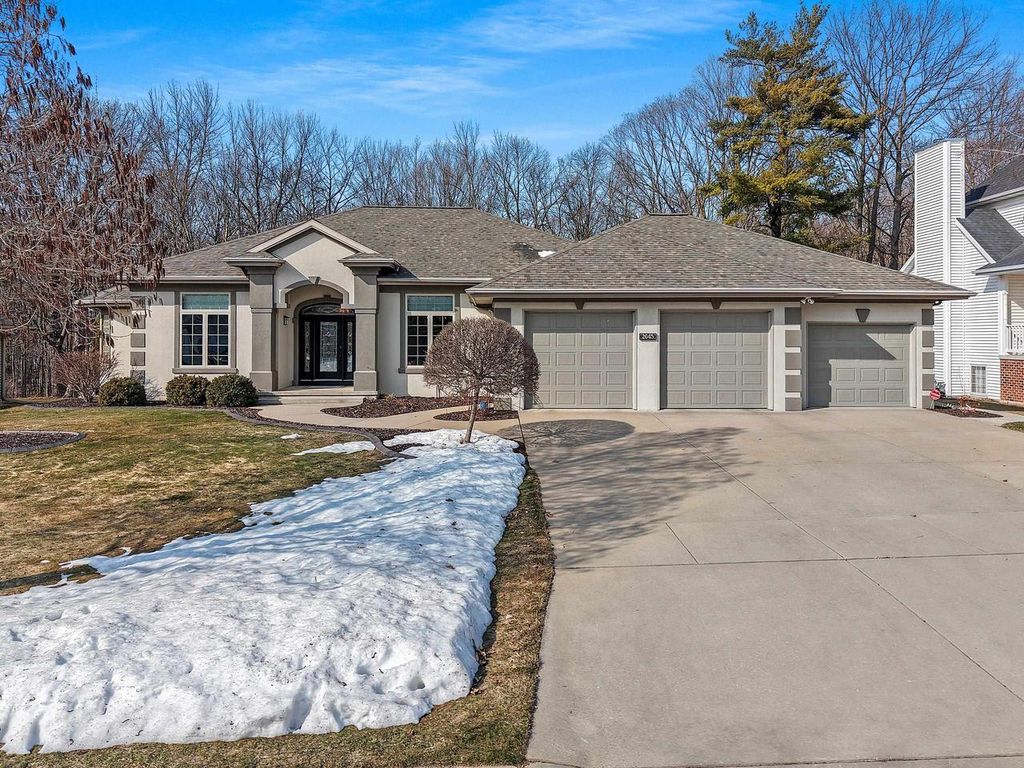 Photo of 2645 Teresa DRIVE, Green Bay, WI 54311 (MLS # 50322958)