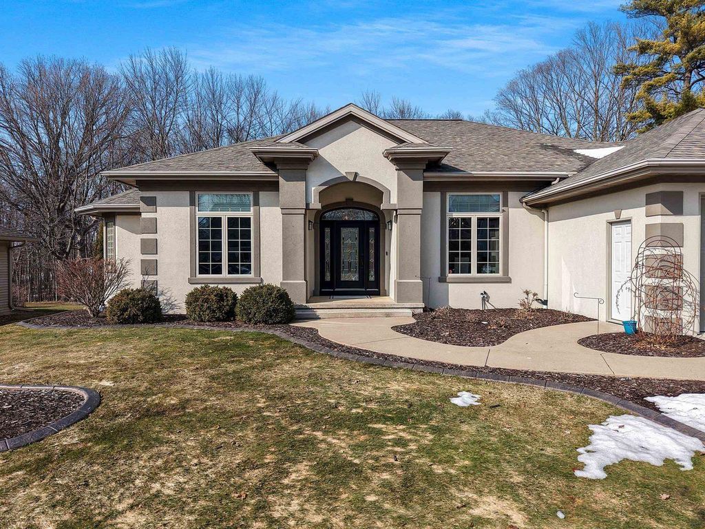 Photo of 2645 Teresa DRIVE, Green Bay, WI 54311 (MLS # 50322958)