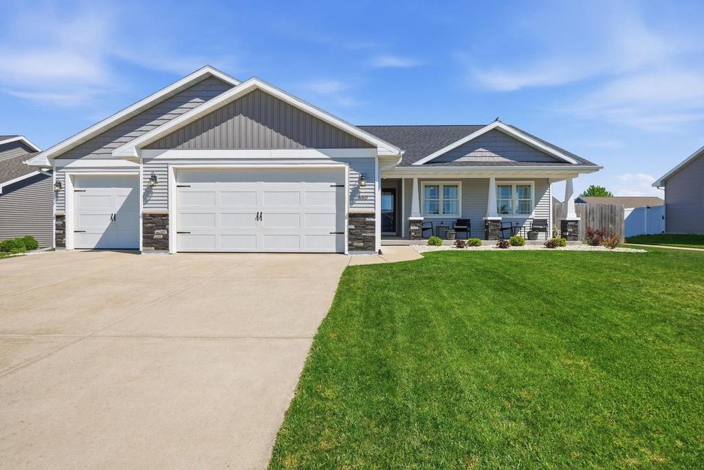 Photo of 660 Westfield AVENUE, Evansville, WI 53536 (MLS # 2022223)