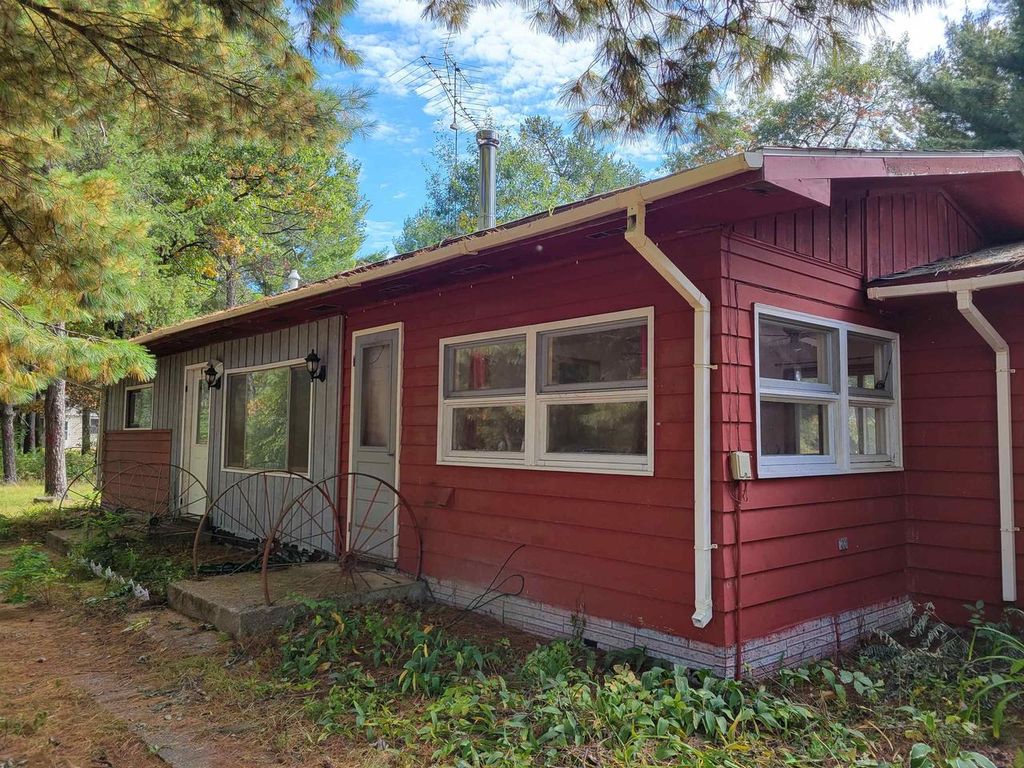 Photo of 1085 Lakeland DRIVE #9-23, Lake Geneva, WI 53147 (MLS # 1944627)