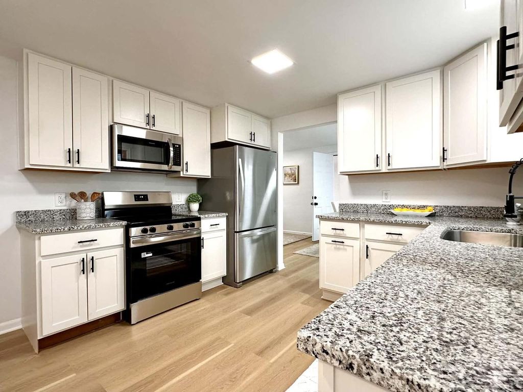 Photo of 2205 24th AVENUE, Kenosha, WI 53140 (MLS # 1946050)