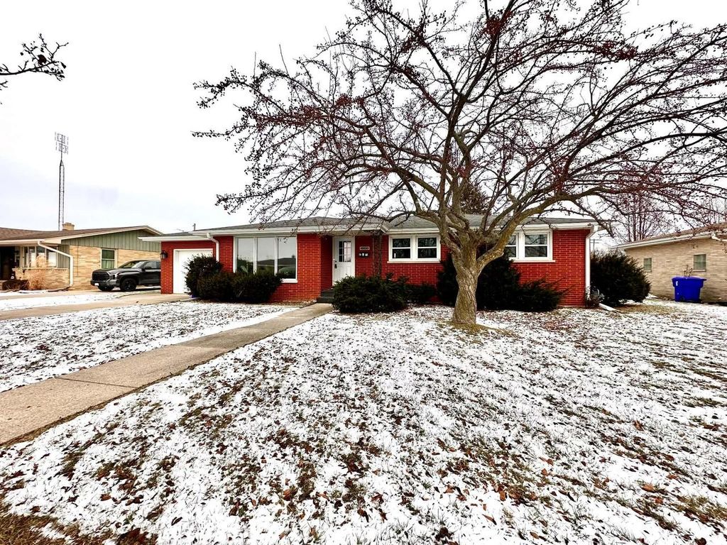 Photo of 2205 24th AVENUE, Kenosha, WI 53140 (MLS # 1946050)