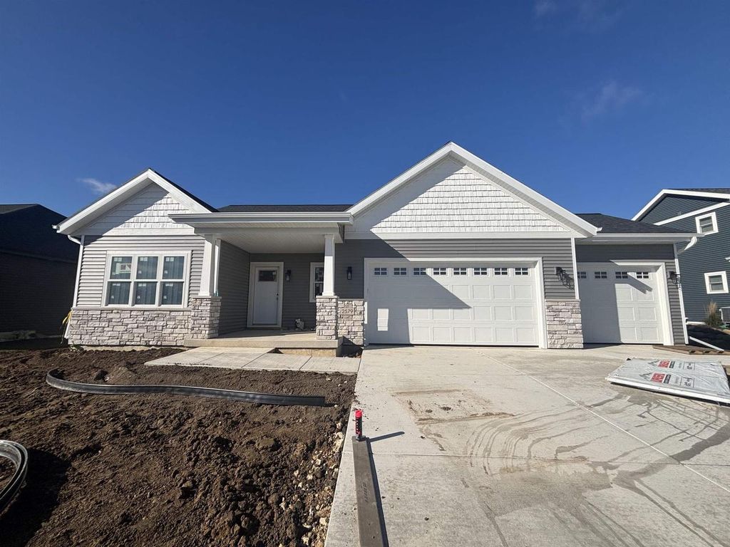 Photo of 2579 Notre Dame DRIVE, Fitchburg, WI 53711 (MLS # 2011326)