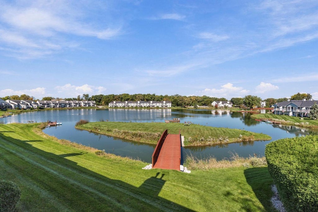 Photo of 7776 W Tuckaway Shores DRIVE, Franklin, WI 53132 (MLS # 1983736)