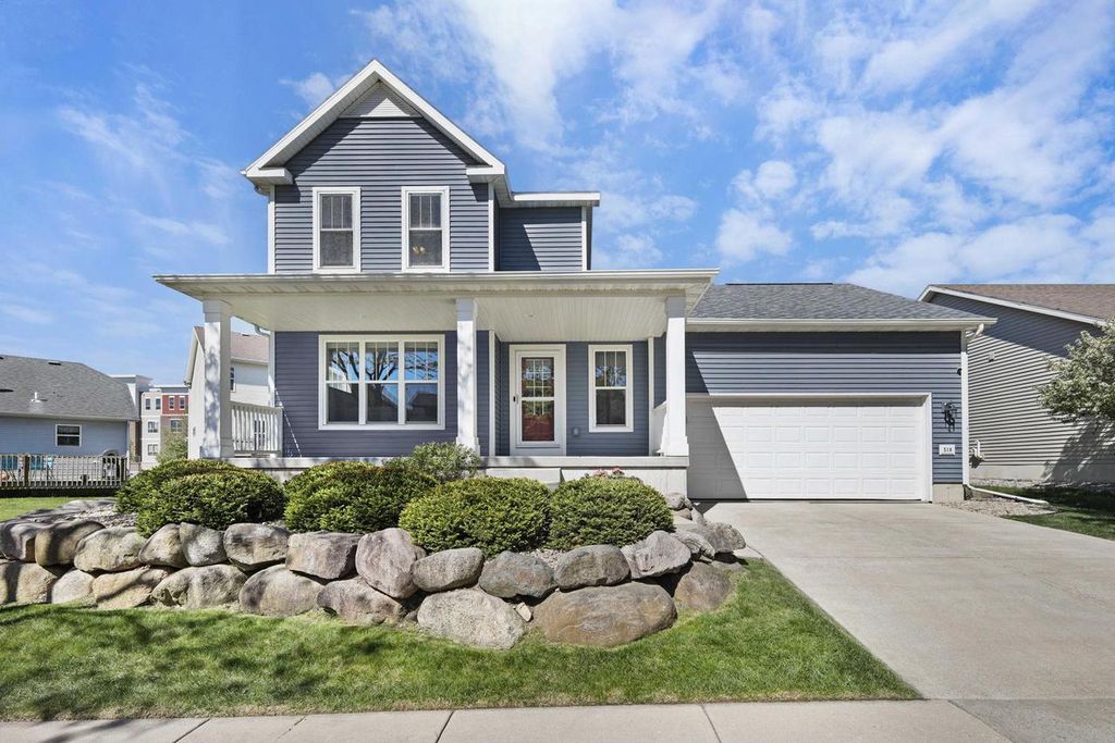 Photo of 518 Lisa Ann DRIVE, Madison, WI 53718 (MLS # 2019179)