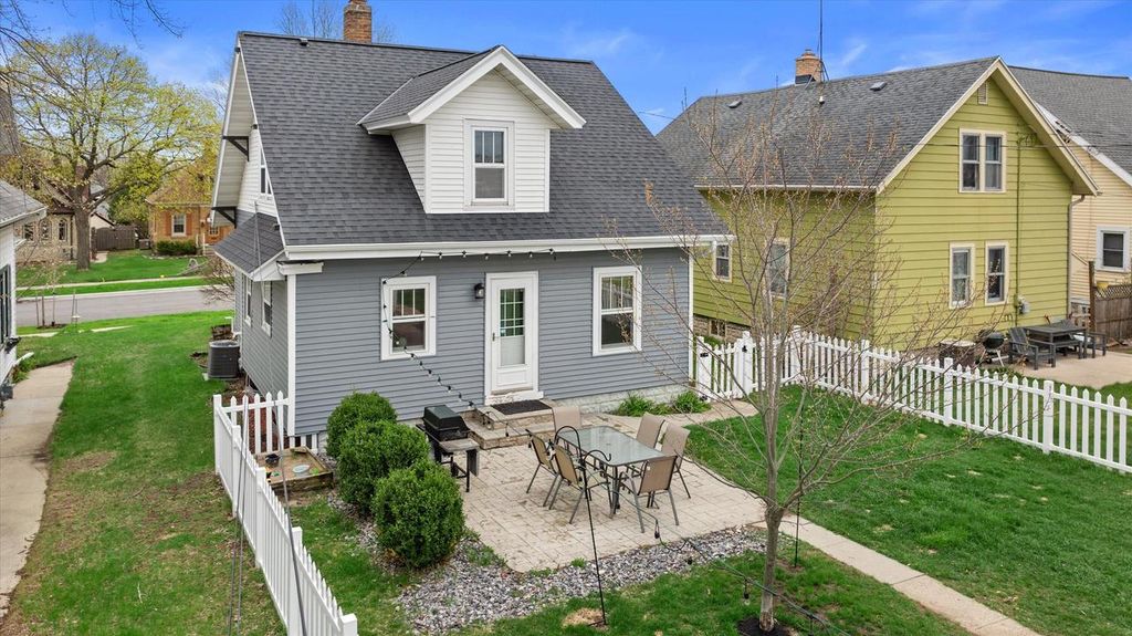 Photo of 534 3rd AVENUE, West Bend, WI 53095 (MLS # 1958768)