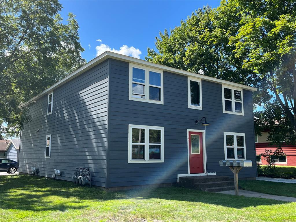 Photo of 1707 Goff AVENUE #1-4, Eau Claire, WI 54701 (MLS # 1605370)