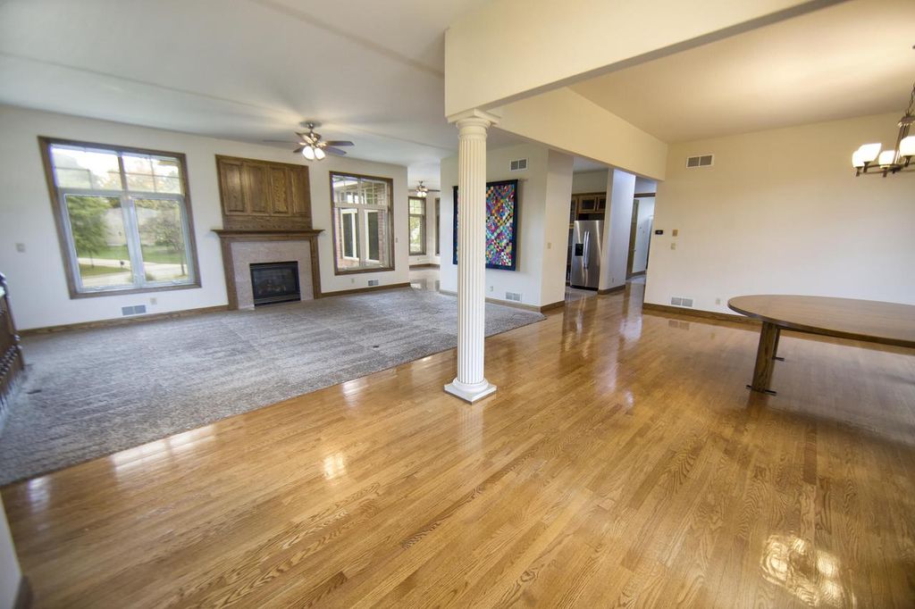 Photo of 4707 W Jenna COURT, Franklin, WI 53132 (MLS # 1939564)