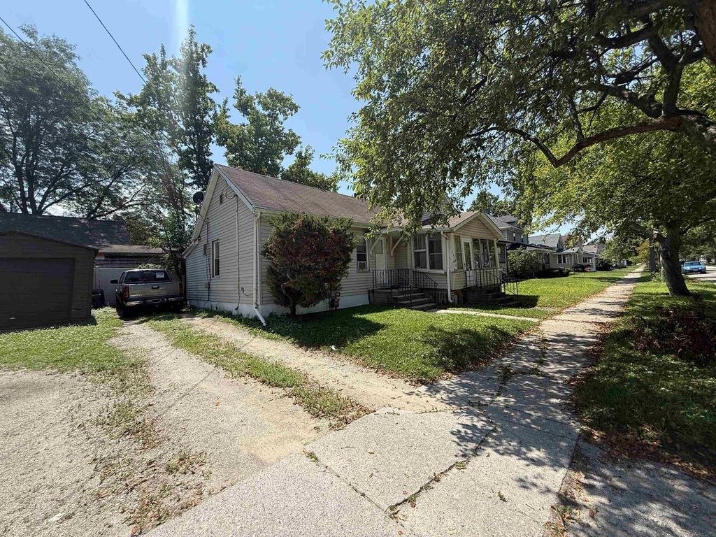 Photo of 1274 Stuart STREET, Green Bay, WI 54301 (MLS # 50329861)