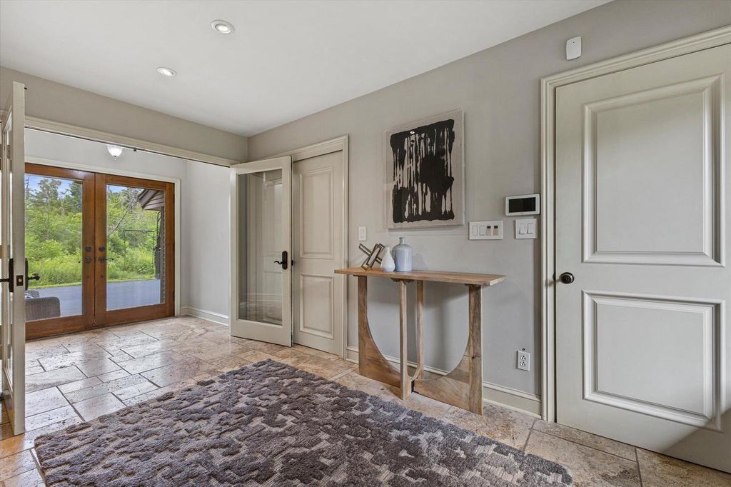 Photo of 1465 W County Line ROAD, River Hills, WI 53217 (MLS # 1934689)