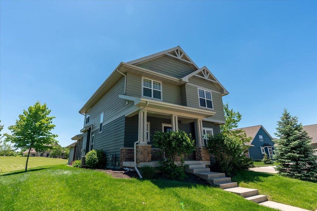 Photo of 7100 W Fiebrantz AVENUE, Milwaukee, WI 53216 (MLS # 1937335)