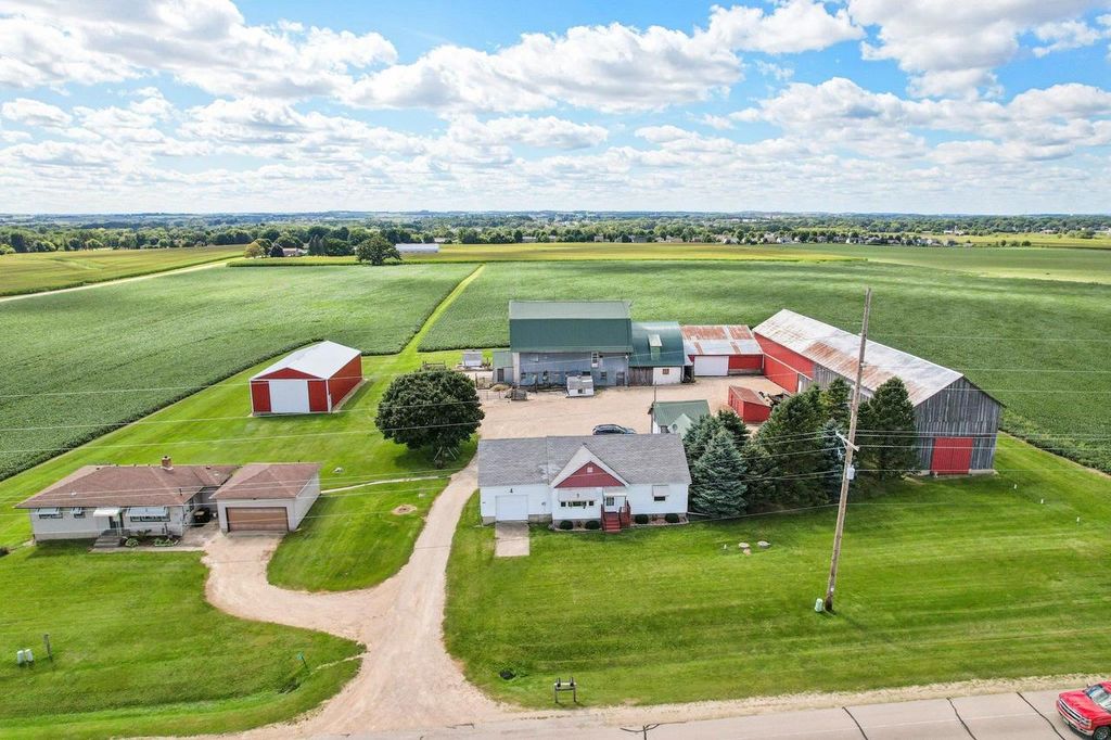 Photo of 6889 and 6897 North Towne ROAD, Deforest, WI 53532 (MLS # 2016968)