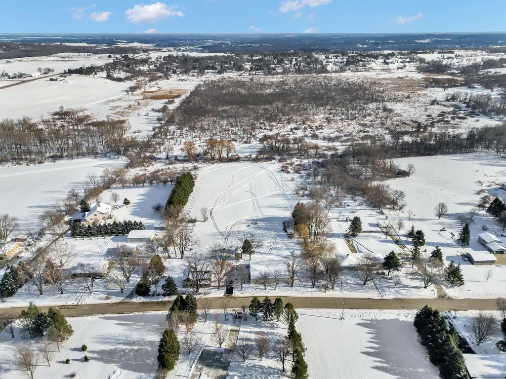 Photo of Lt1 Alpine DRIVE, West Bend, WI 53095 (MLS # 1944908)
