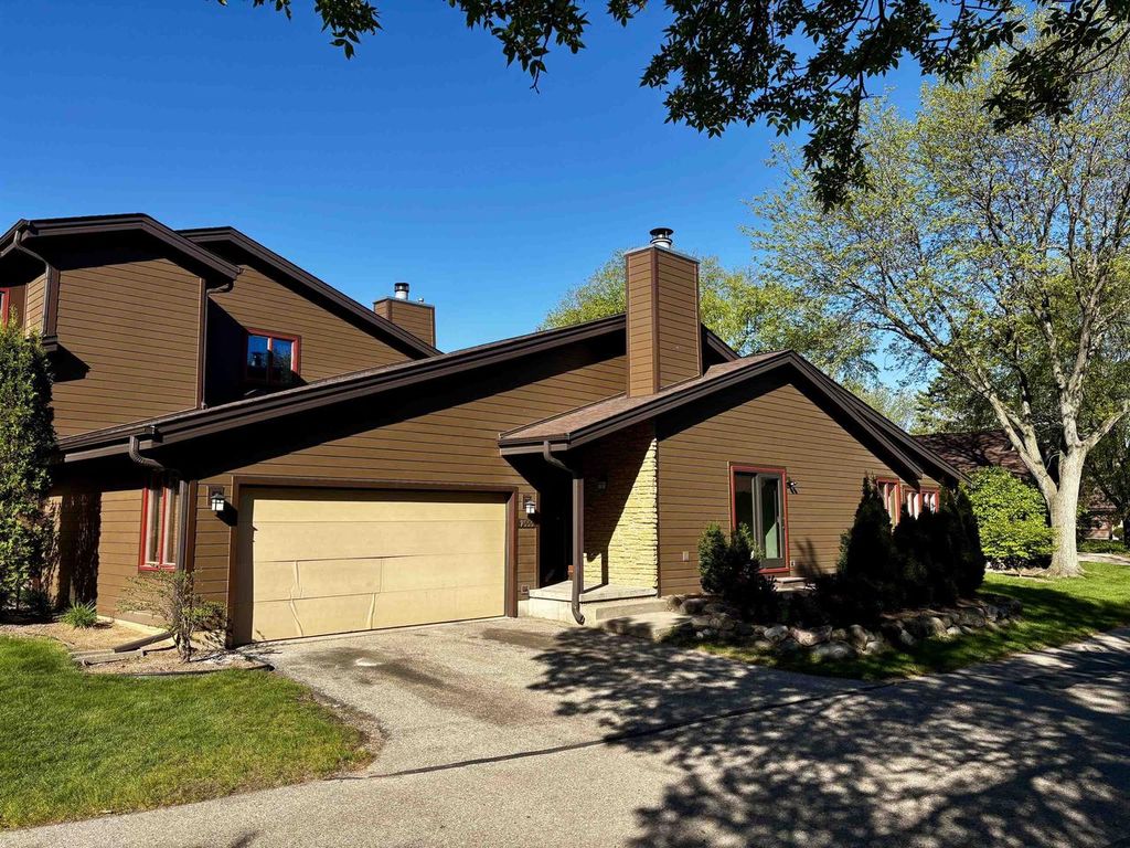 Photo of 7555 Widgeon WAY, Madison, WI 53717 (MLS # 2022008)