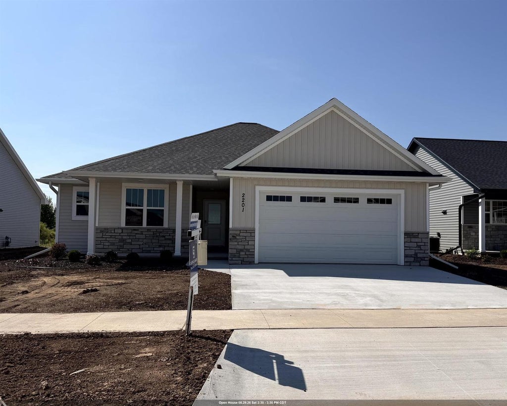 Photo of 2201 Golden Gate DRIVE, Appleton, WI 54913 (MLS # 50326368)