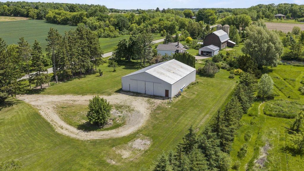 Photo of 8557 Liberty School ROAD, Omro, WI 54963 (MLS # 50327926)