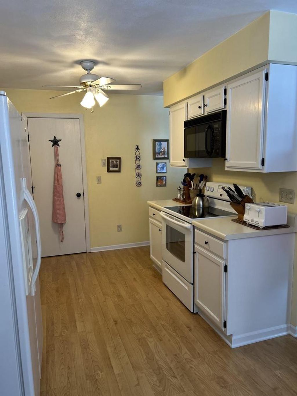 Photo of 1115 Daniel COURT #42, Neenah, WI 54956 (MLS # 50320468)