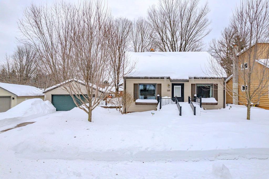Photo of 705 South Line ROAD, Rothschild, WI 54474 (MLS # 50322488)