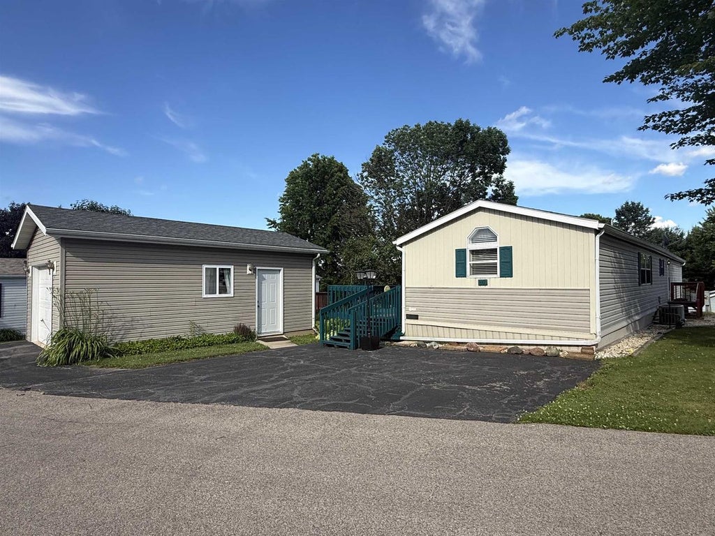 Photo of 259 Mesa View DRIVE, Wisconsin Dells, WI 53913 (MLS # 2025910)