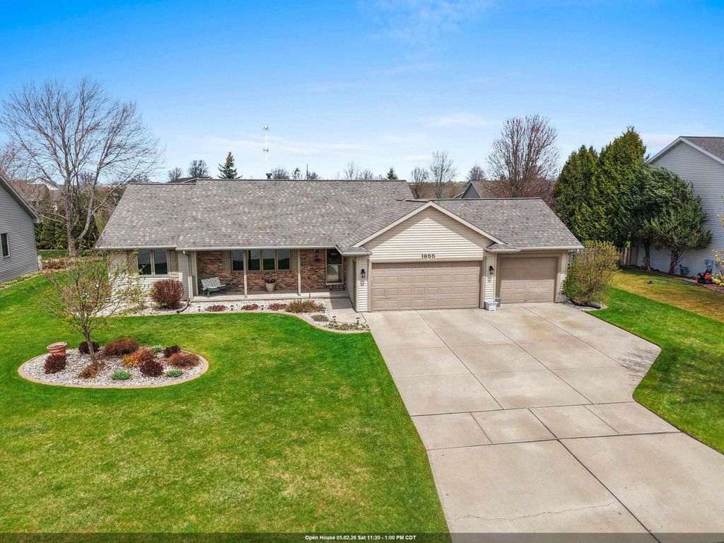 Photo of 1955 Sagebrush WAY, Green Bay, WI 54311 (MLS # 50324577)