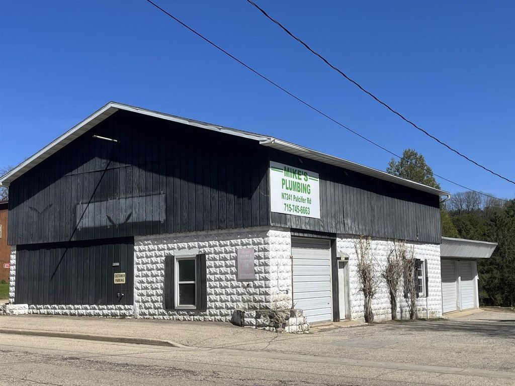 Photo of W2271 Wi 22, Gillett, WI 54124 (MLS # 50324762)