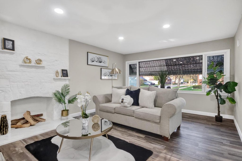 Photo of 4575 N 46th STREET, Milwaukee, WI 53218 (MLS # 1976569)