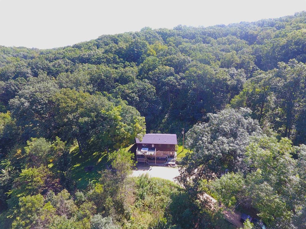 Photo of 11843 Fuller Hollow ROAD, Prairie Du Chien, WI 53821 (MLS # 2031228)