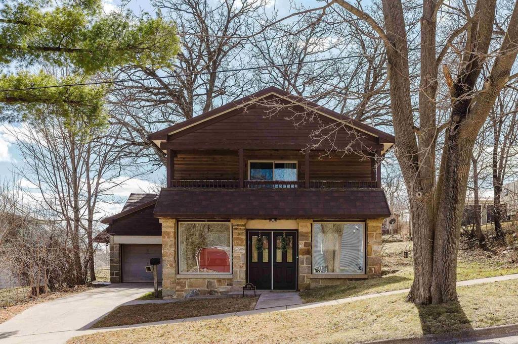 Photo of 108 4th STREET, Mineral Point, WI 53565 (MLS # 2019480)