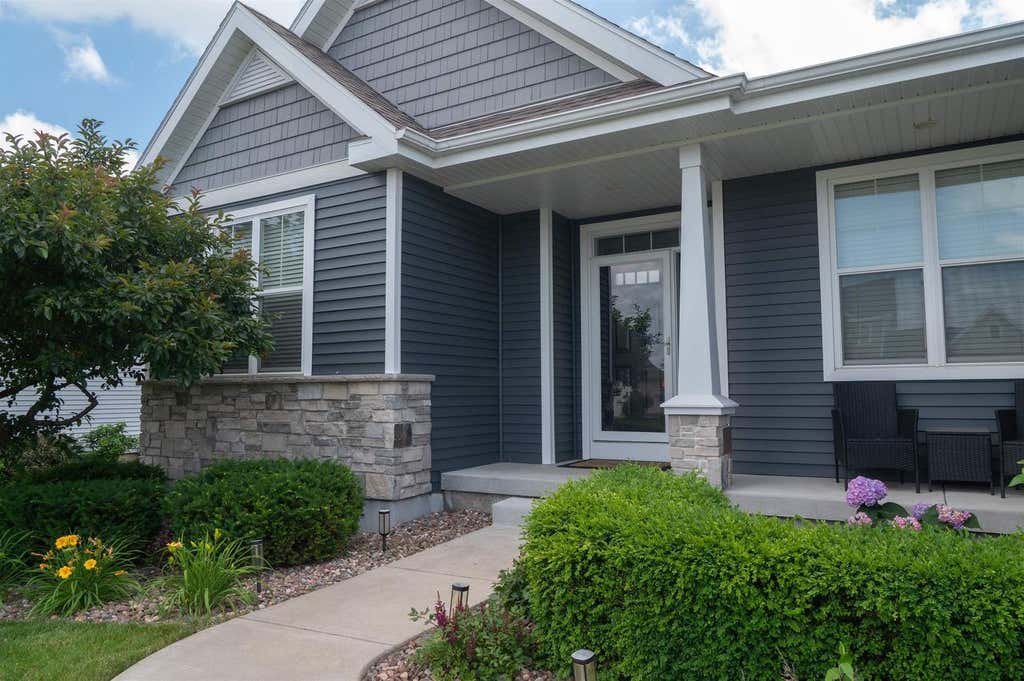 Photo of 513 Chads CROSSING, Verona, WI 53593 (MLS # 2027288)