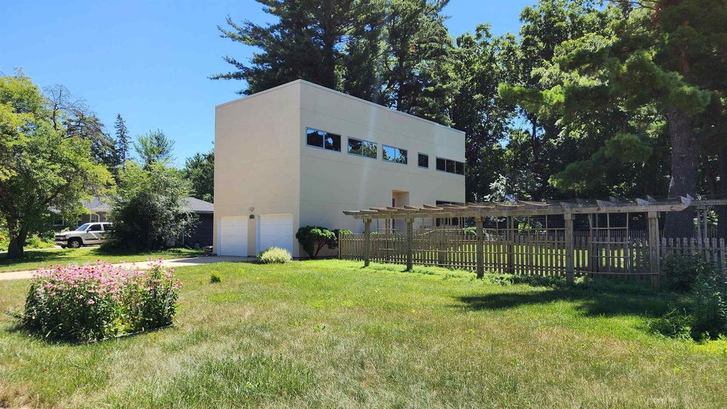 Photo of 6605 Old Sauk ROAD, Madison, WI 53705 (MLS # 2030076)