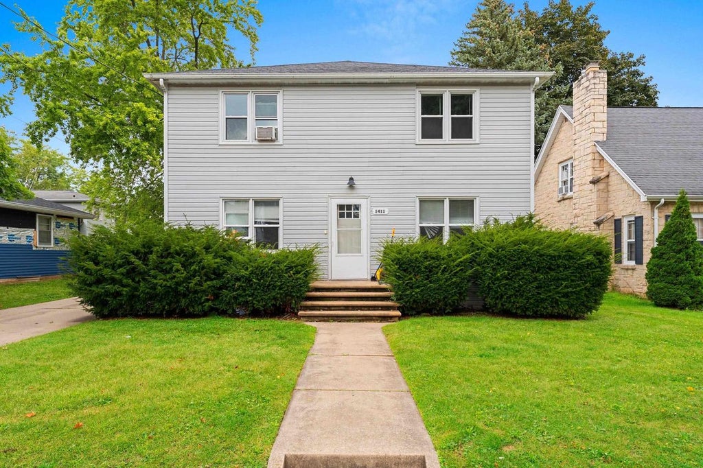 Photo of 1409 Eliza STREET, Green Bay, WI 54301 (MLS # 50332833)