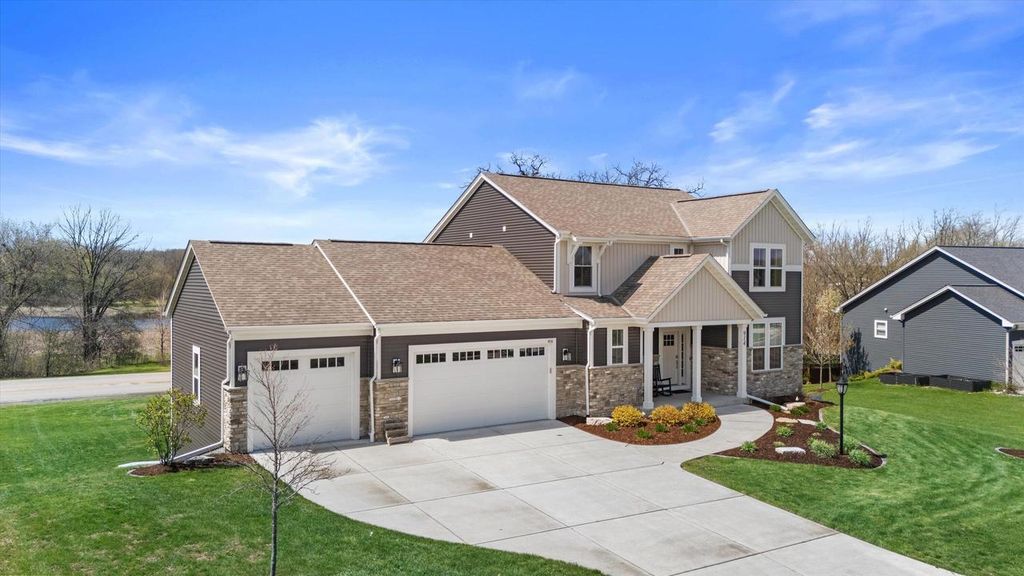 Photo of 914 FoXWalk DRIVE, Waterford, WI 53185 (MLS # 1959282)