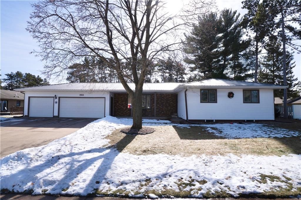 Photo of 1511 Pine Park Drive, Eau Claire, WI 54701 (MLS # 1598643)
