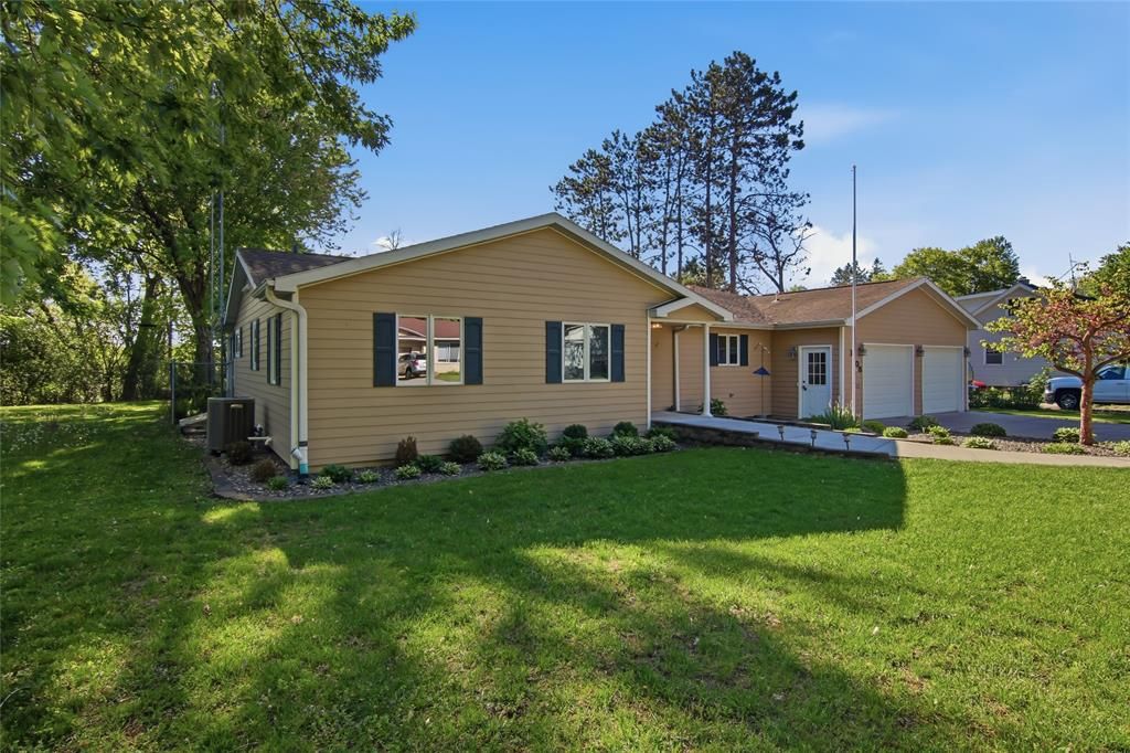 Photo of 1608 Mathews STREET, Menomonie, WI 54751 (MLS # 1601304)