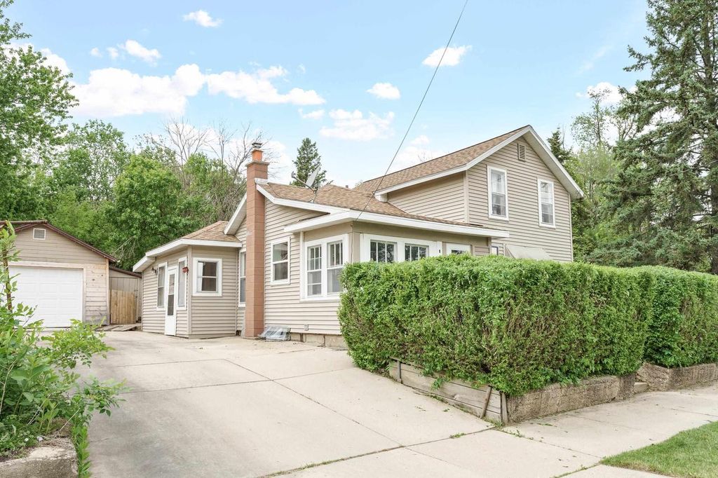 Photo of 320 S Pearl STREET, Janesville, WI 53548 (MLS # 2024170)