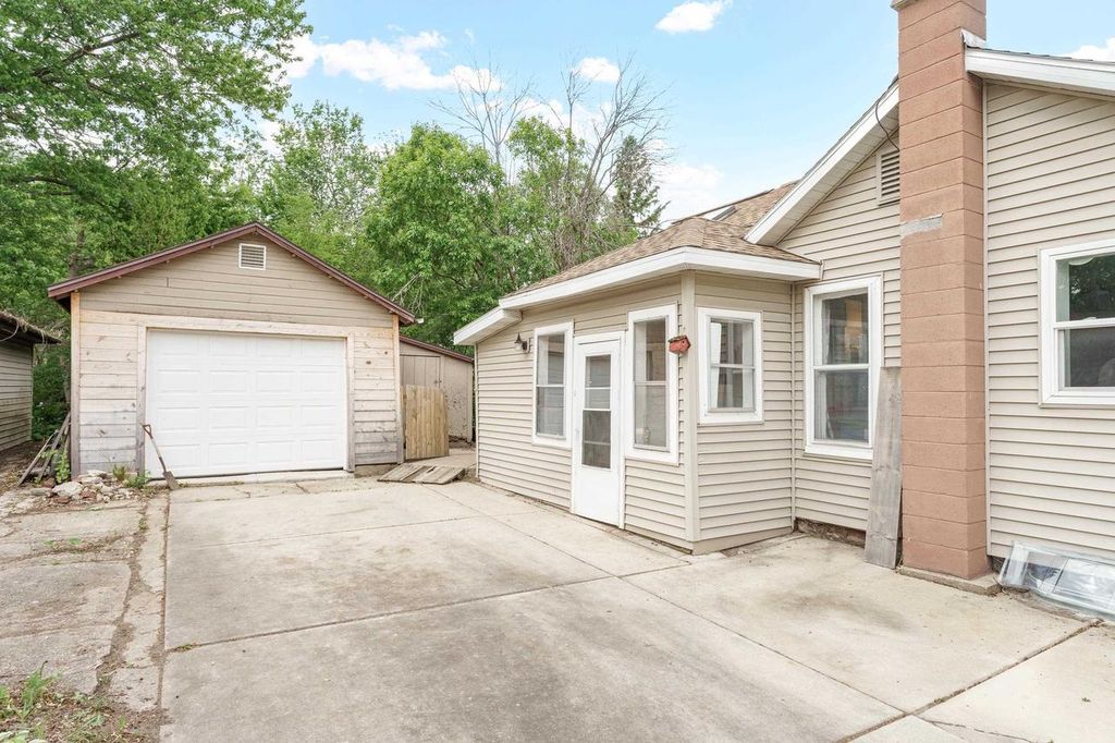 Photo of 320 S Pearl STREET, Janesville, WI 53548 (MLS # 2024170)