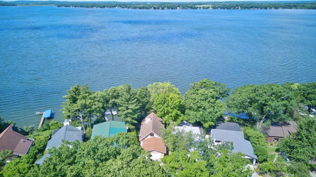 Photo of 6126 Overlook DRIVE, Mcfarland, WI 53558 (MLS # 2029920)